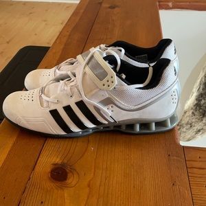 Adidas lifting shoe